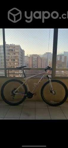 Bicicleta GT aro 29