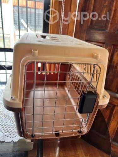Jaula canil para mascota en perfecto estado