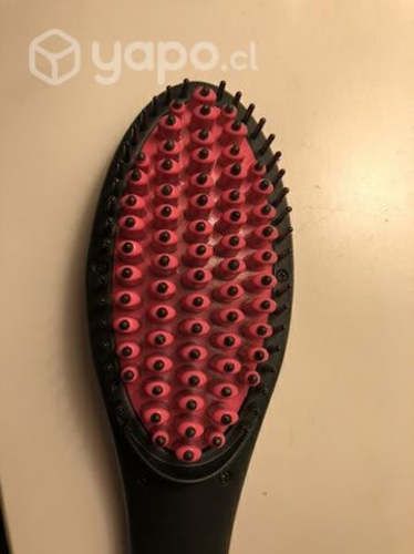 Peineta alisadora con calor