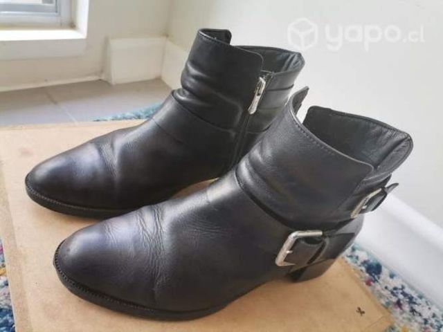 Botines mujer marca 16 hrs