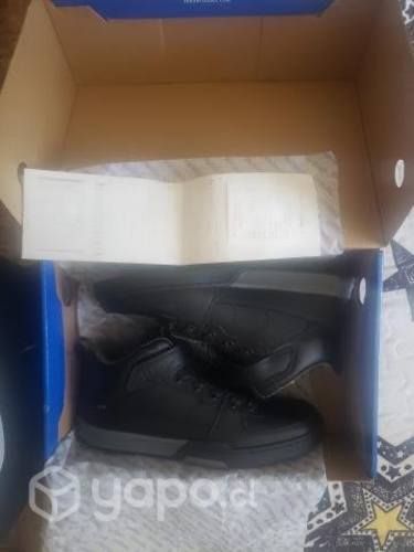 Zapato escolar nuevo hombre