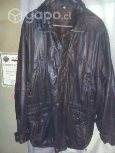 Abrigo de cuero