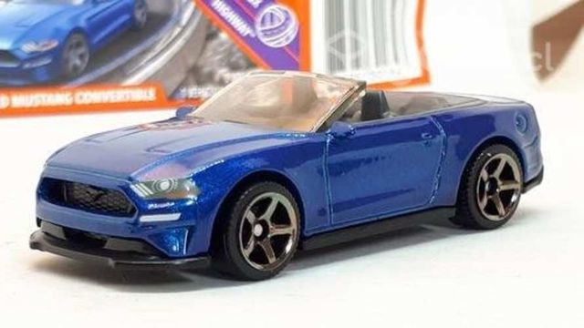 Ford Mustang Convertible