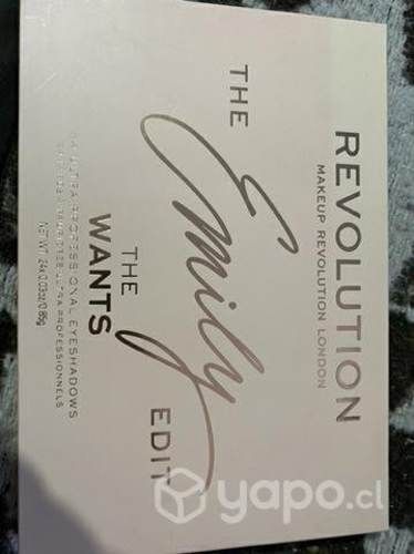 Paleta de sombras nueva