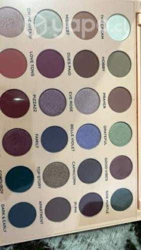 Paleta de sombras nueva
