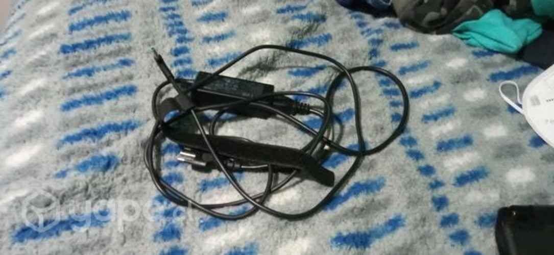 Laptop HP Modelo (14-r011la)