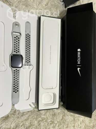 Apple Watch SE Nike 40 mm