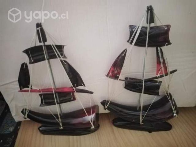 Veleros antiguos hechos de cuernos