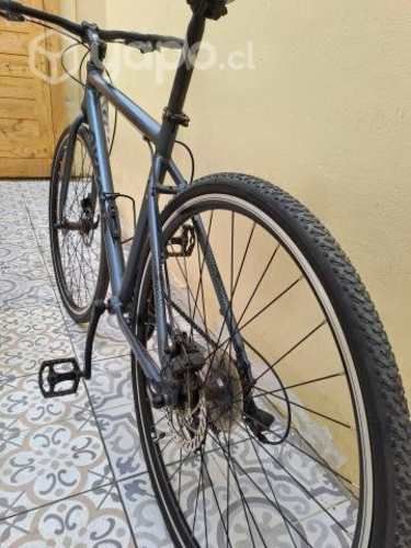 Oxford cityspeed 700 + casco fox + candado