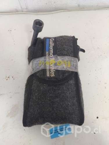 Extintor Con Bolso (MNP091) Mahindra Pik Up 2.2