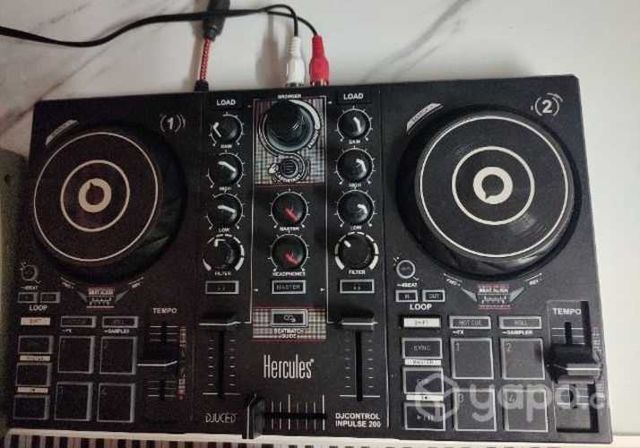 Controladora dj Hércules impulse 200