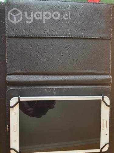 Tablet Samsung con funda