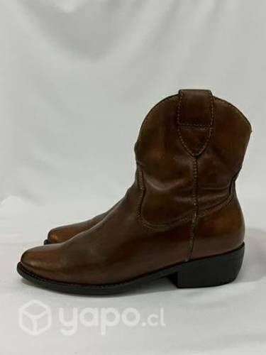Botín Texano De Cuero Marca Bruno Rossi N*36