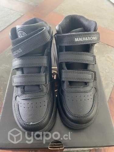 Zapatilla Colegio Nuevas Maui&Sons N°30