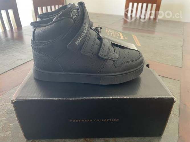 Zapatilla Colegio Nuevas Maui&Sons N°30