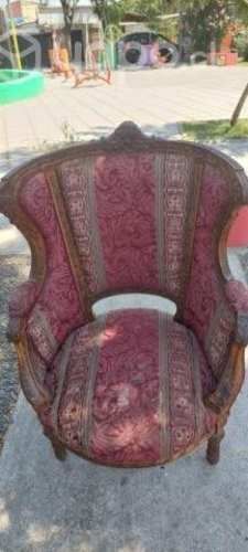 Antiguo y maravillosos par de sillones