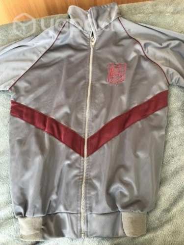 Buzo colegio Geronimo Rendic