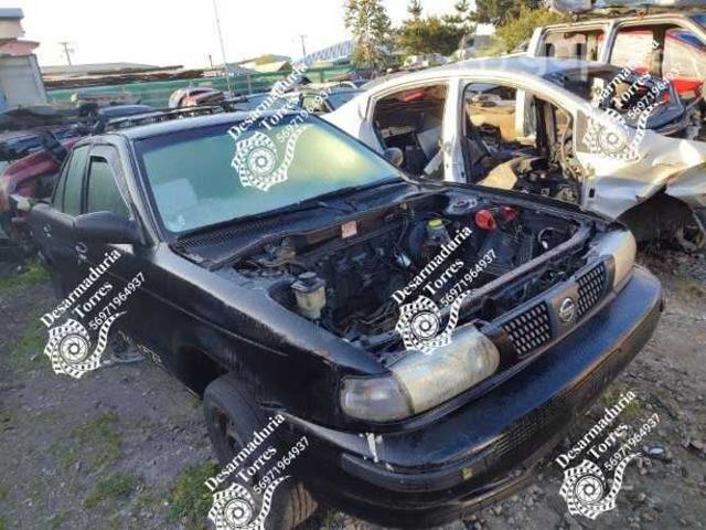 Tapabarro derecho Nissan v16 año 2008