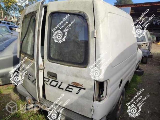 Puerta trasera Chevrolet combo 2003