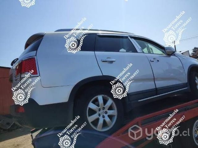 Puerta trasera derecha Kia Sorento 2011