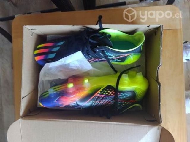 Zapatos fútbol Adidas original pro.