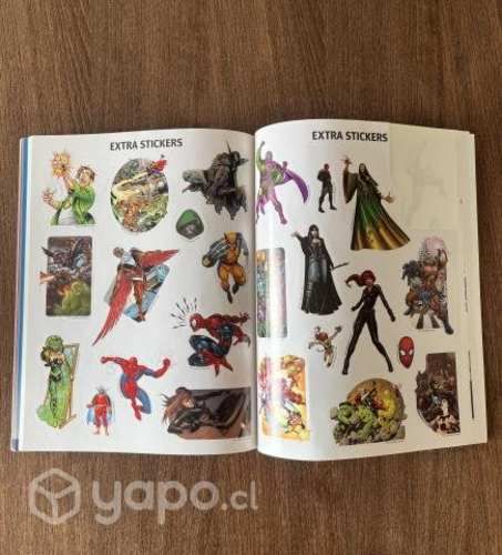 Libro sticker Marvel comics