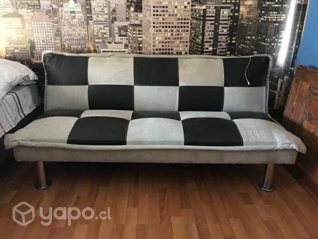Futón gris y negro