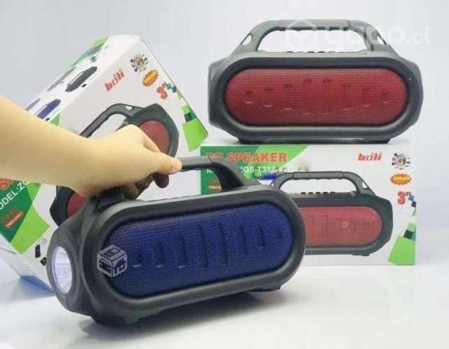 Parlante Bluetooth Recargable Solar con Linterna