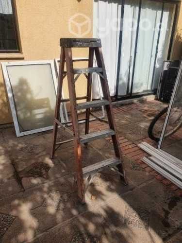 Escala escalera fibra vidrio roja