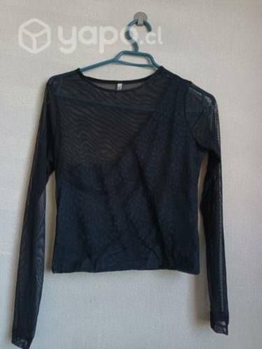 Ropa sin ningun detalle