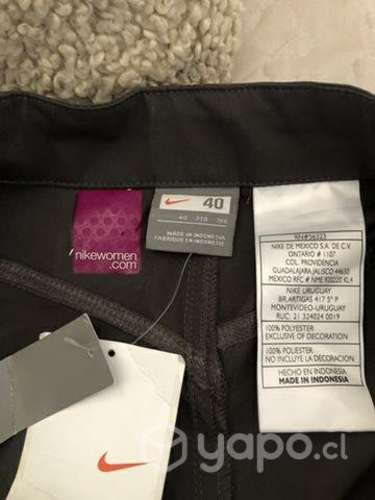 Pantalón Nike tipo cargo