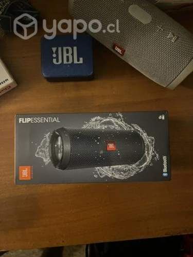 Parlante jbl flip essential