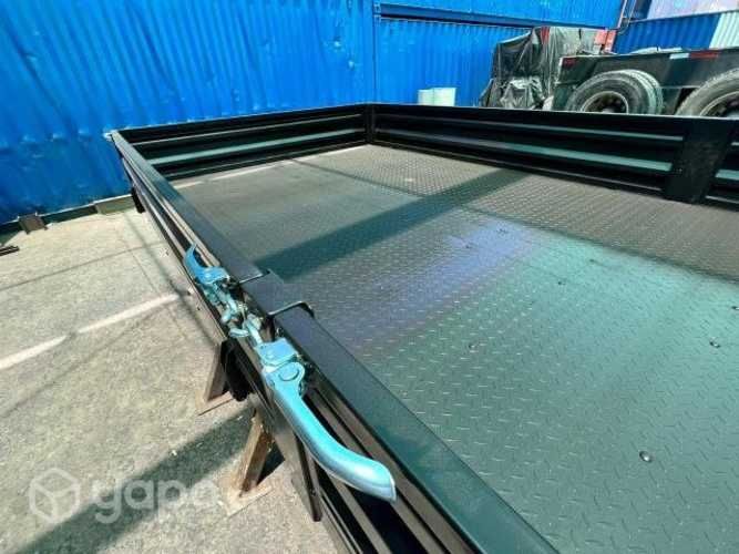 Carroceria Plana con Barandas