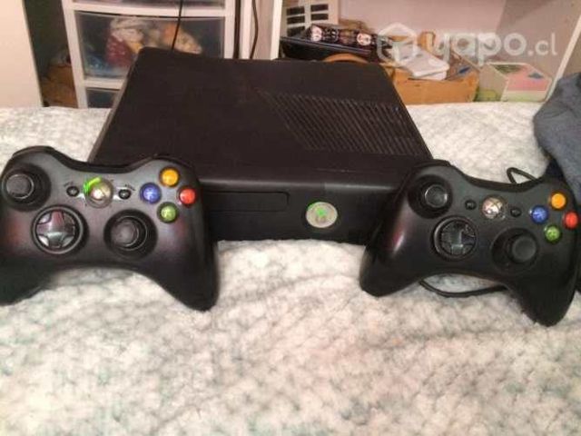 Xbox 360 Slim 2 joystick rgh + juegos