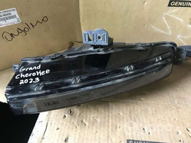 Neblinero Jeep Grand Cherokee