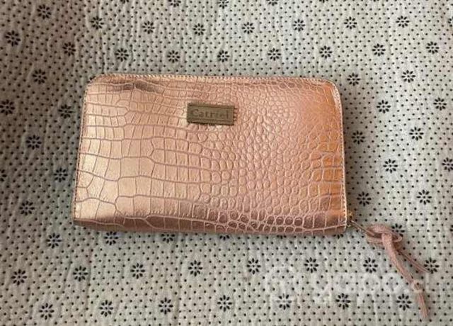 Billetera grande Rosada