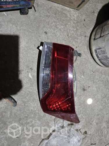 Foco trasero kia cerato koup 2011