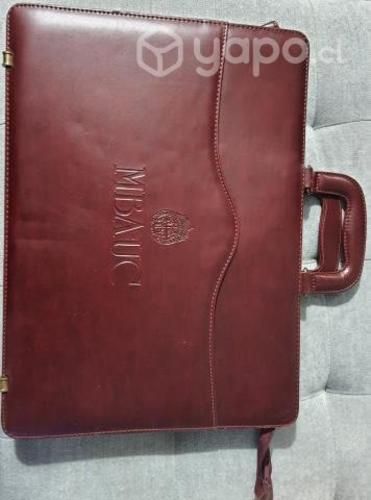 Maletin de cuero nuevo