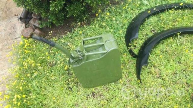 Bidón original metálico de combustible importado