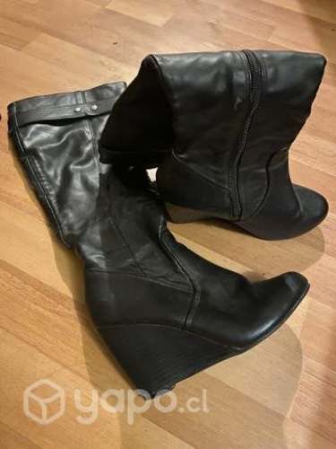 Botas prácticamente nuevas