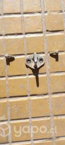 Gancho traba de portalón Subarú Legacy SW 1993