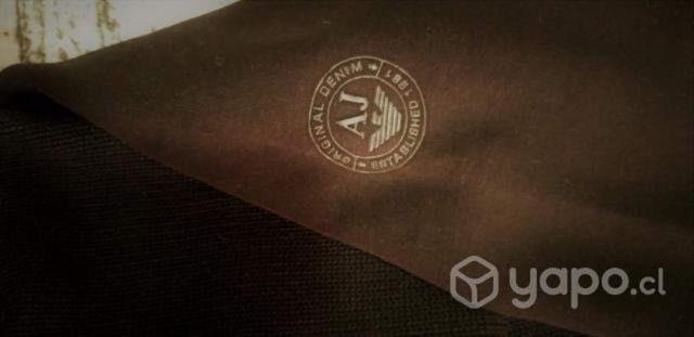 Suéter / polerón Armani /negro / M