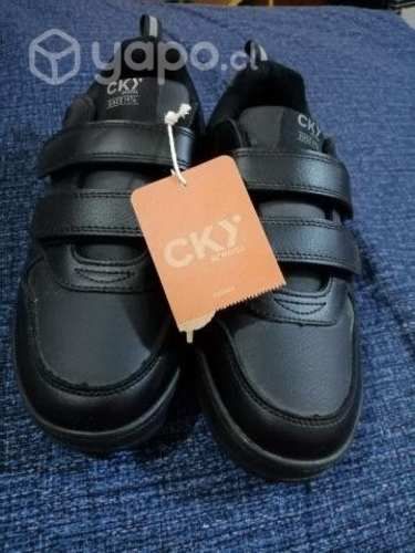 Zapatos colegio nuevos