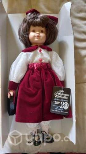 Muñeca de porcelana musical