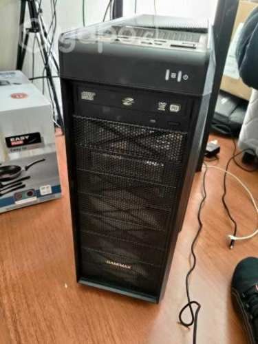 Gabinete gamemax usado