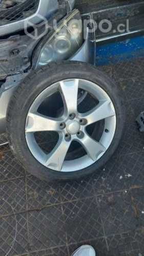 Juego de llantas Mazda 3 5 por 100 con neumático