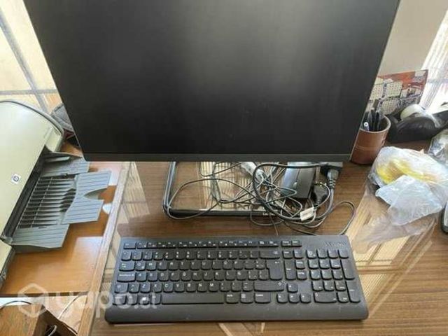 Pc computador all in one Lenovo sin uso completo