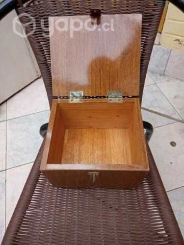 Mini baúl de madera