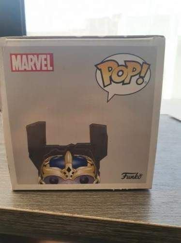 Funko Pop Marvel Thanos With Throne