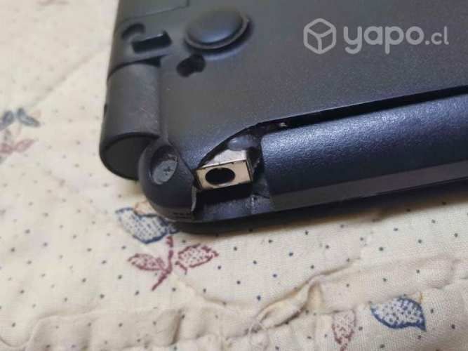 Acer E1 532P 2843 con detalles